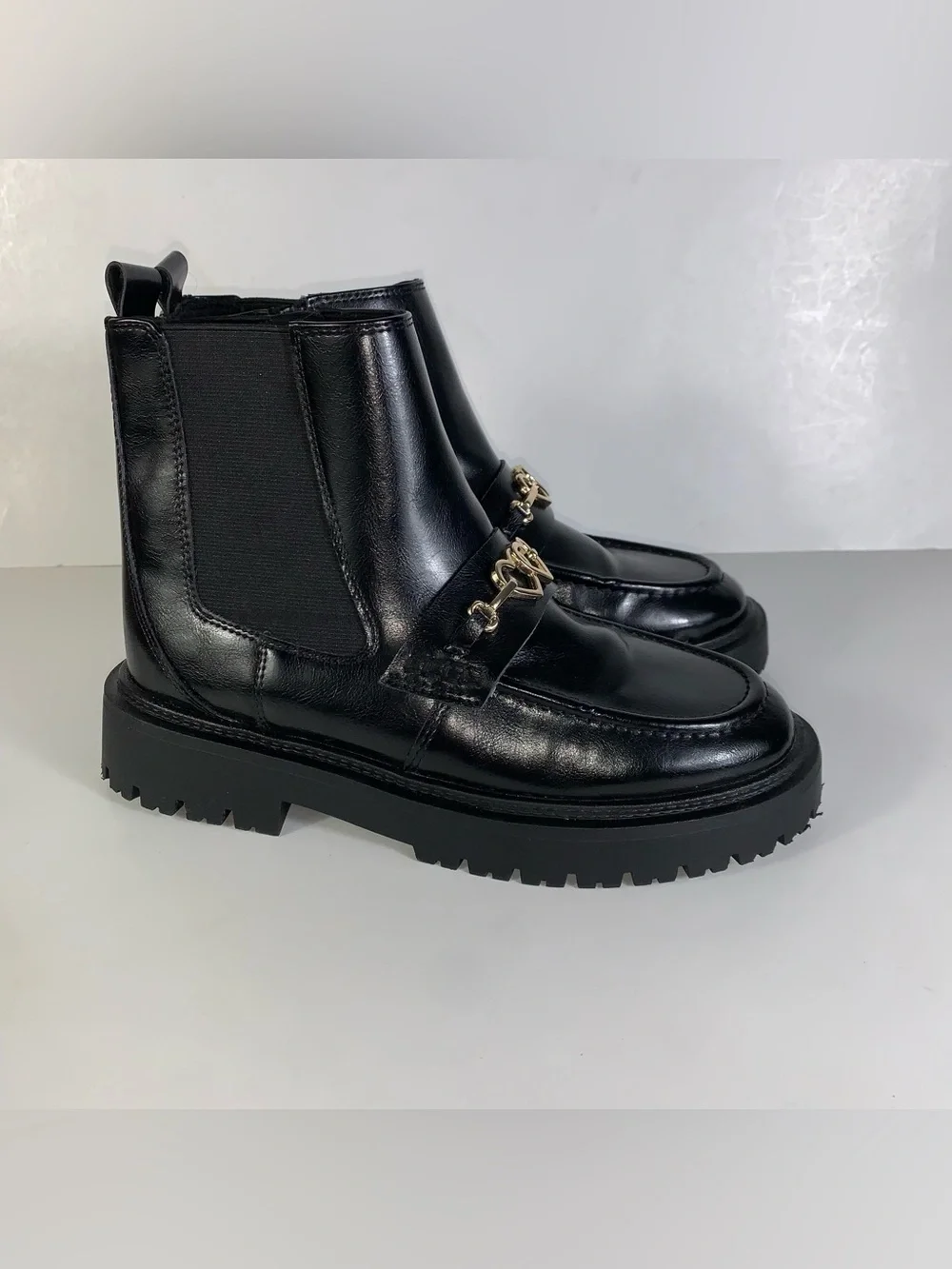 Zara patent finish  chelsea ankle booties  with heart chain detail 36 EU, 5.5 US